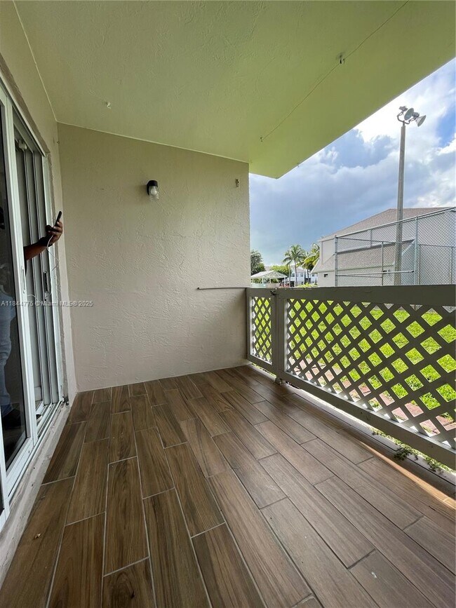 Building Photo - 6725 NW 174th Terrace