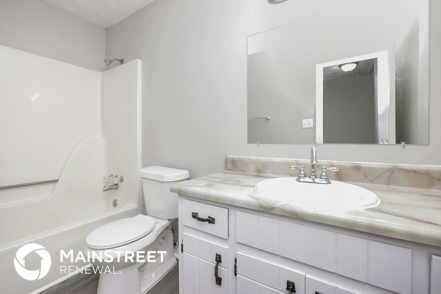 Building Photo - 5884 Dan Dr