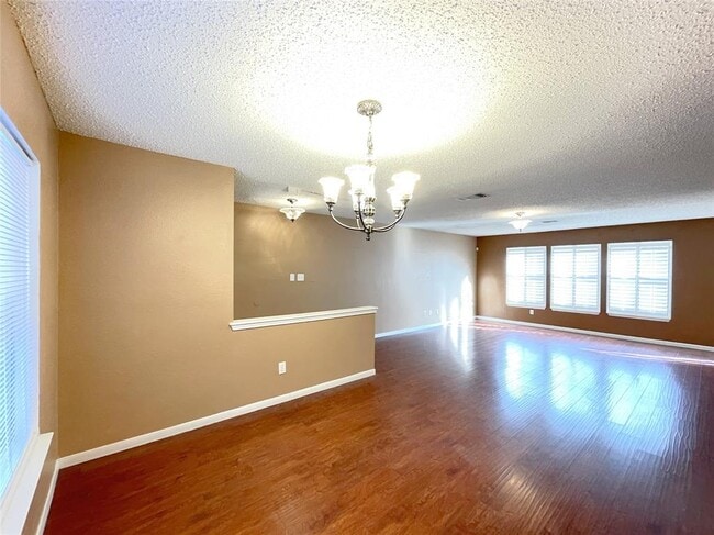 Building Photo - 2516 Stapleford Dr