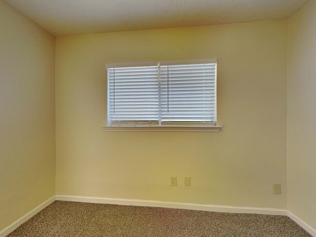 Building Photo - 9203 Rippling Fields Dr