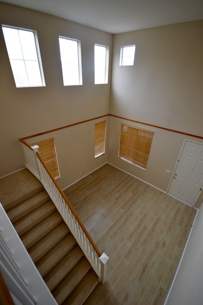 Building Photo - 4102 Castaway Cove