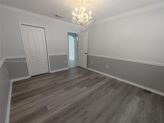 Building Photo - 1137 NW 128th Pl