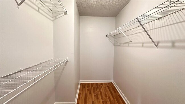 Building Photo - 1227 Torrey Pl SE