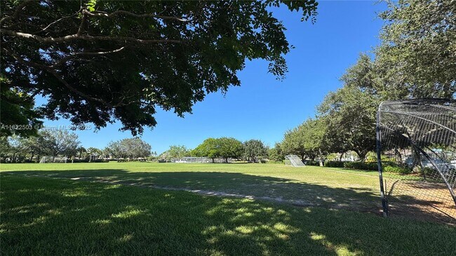 Building Photo - 1538 Tamarind Ct