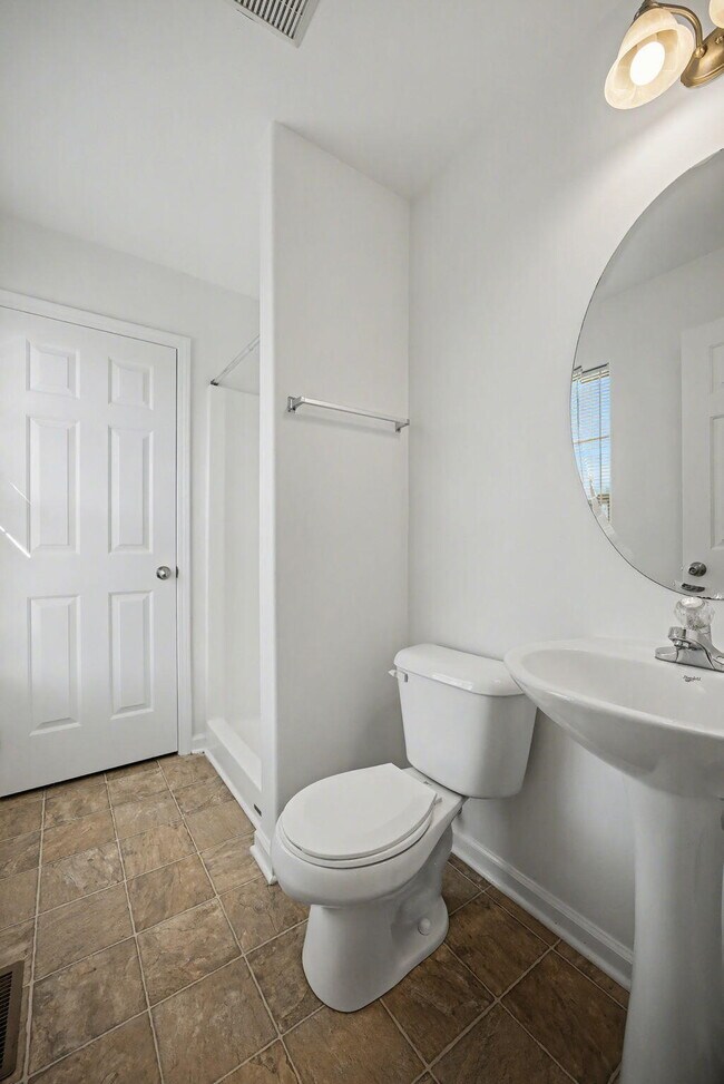 Building Photo - 2540 Sun Seeker Ct