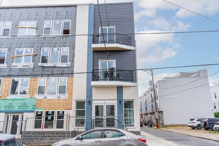 Building Photo - 1325 N 18th St