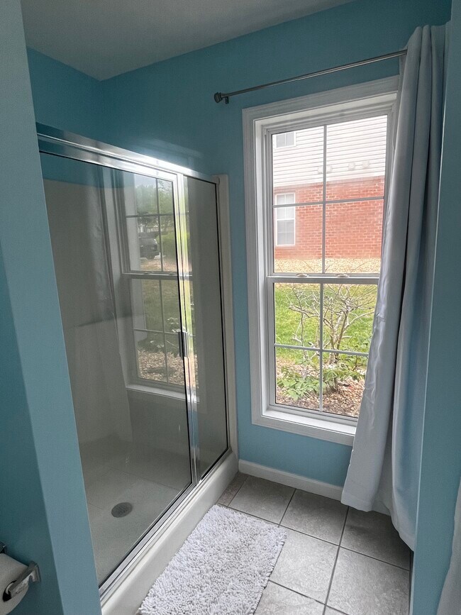 Building Photo - 2520 Friedland Pl