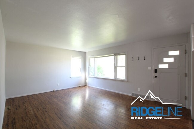 Building Photo - East-End Home for Lease near Malmstrom and...