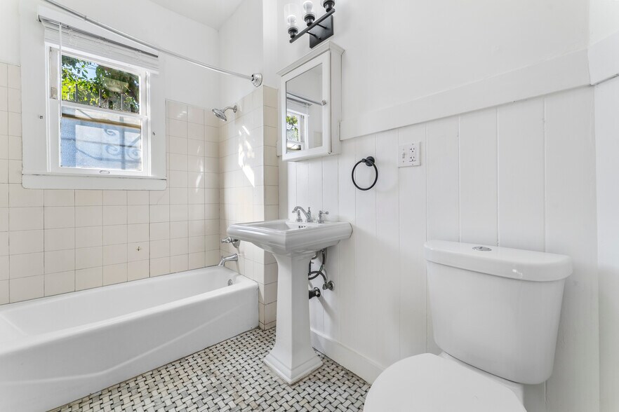 Building Photo - 2903 West St