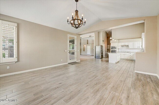 Building Photo - 13383 W Alvarado Dr
