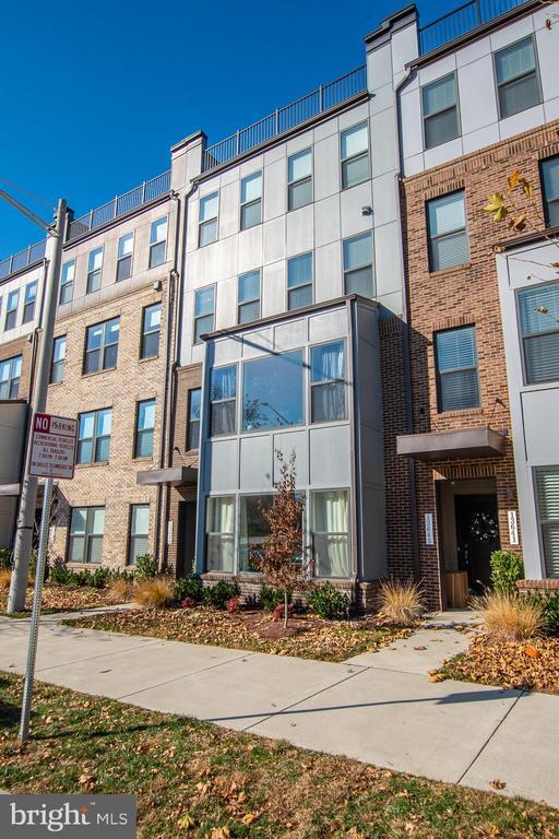 Building Photo - 13639 Dulles Technology Dr