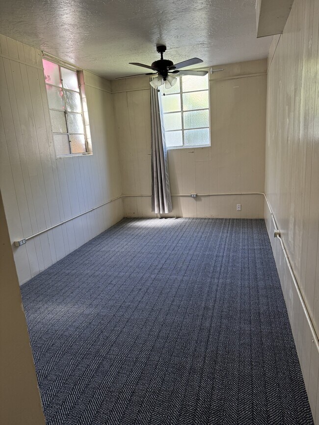 Building Photo - 934 Santa Clara St