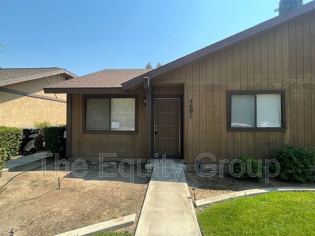 Primary Photo - 4601 W Cypress Ave