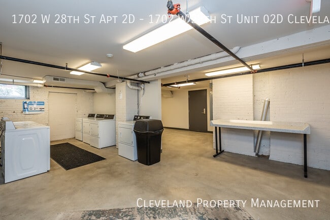 Building Photo - Modern Ohio City Studio Apartment