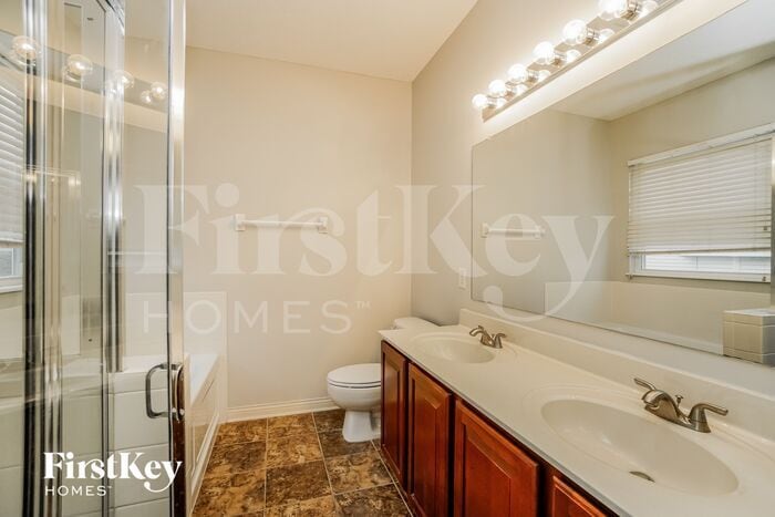 Building Photo - 6126 Highlander Dr