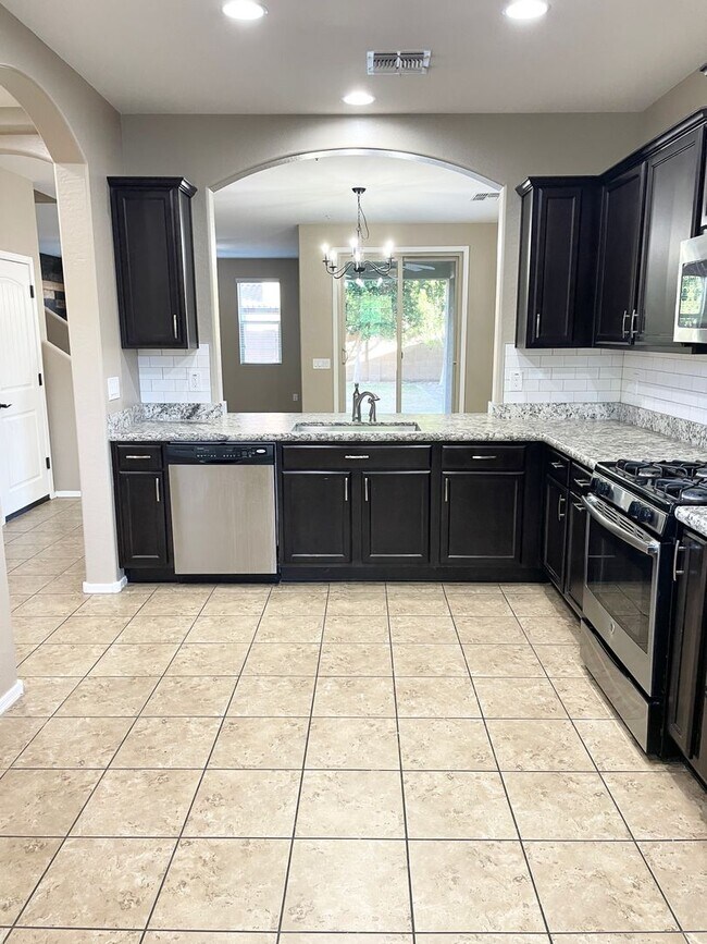 Building Photo - 3454 E Azalea Dr