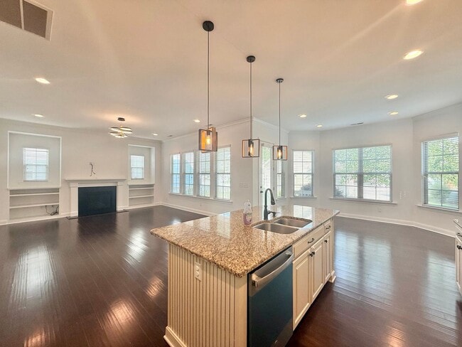 Building Photo - Modern, Luxurious 3BD, 2.5BA Cary Home with Solar Panels & Detached 2-Car Garage with EV Charger ...