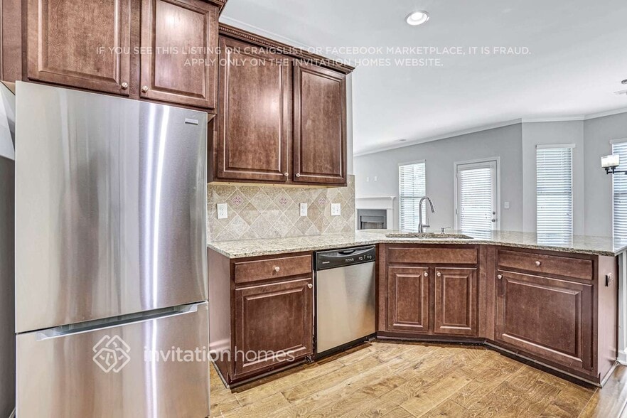 Building Photo - 1491 Long Acre Dr