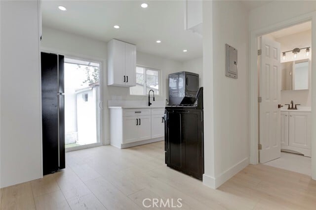 Building Photo - 9917 Marcus Ave