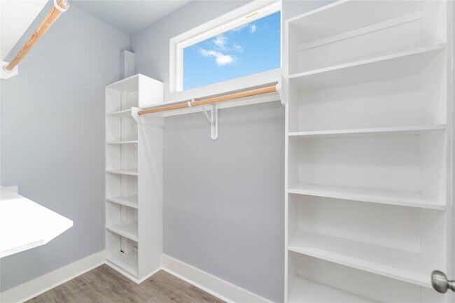 Building Photo - 9495 Jutland Rd