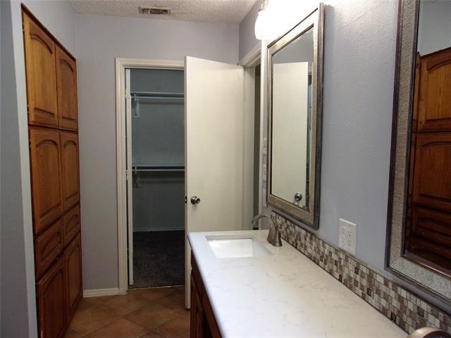 Building Photo - 4200 Rye Glen Dr