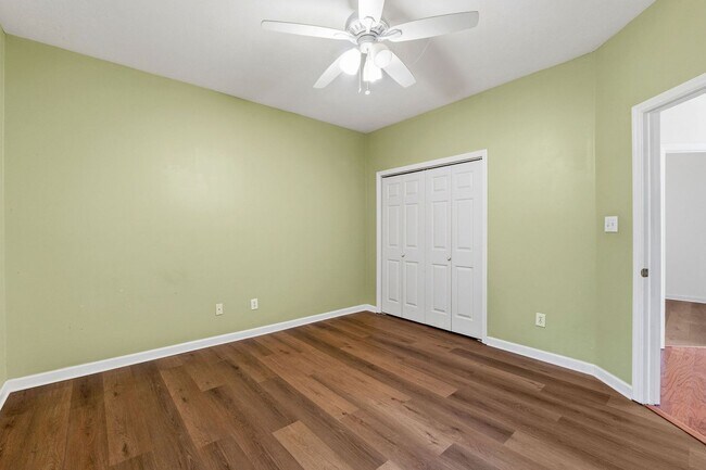 Building Photo - 790 Prairie Ln