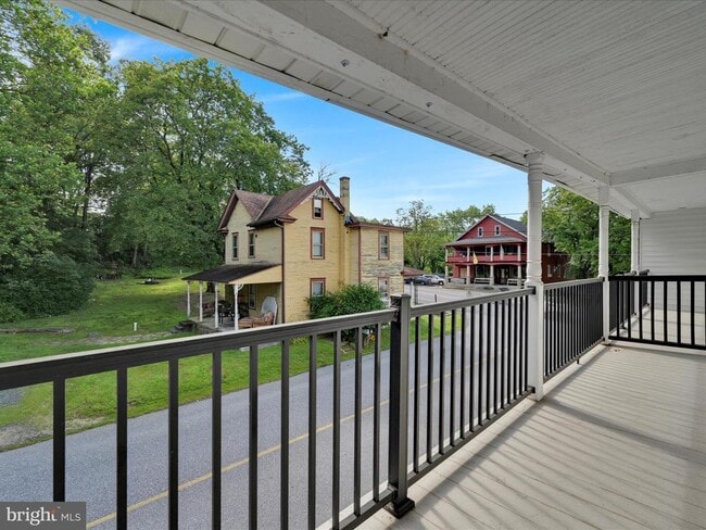 Building Photo - 836 -838 Suedberg Rd