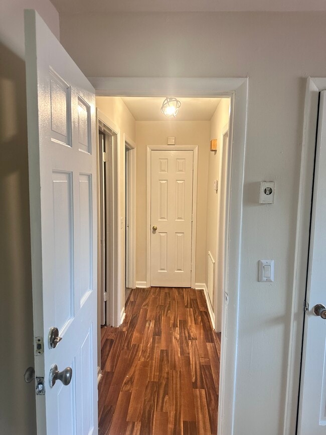 Building Photo - 2715 Morena St