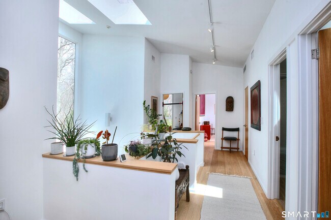 Building Photo - 112 Birch Hill Rd