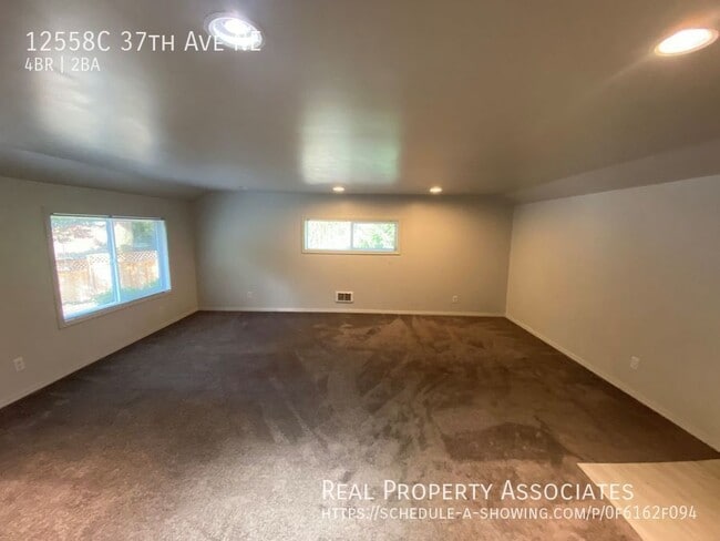 Building Photo - 12558 37th Ave NE