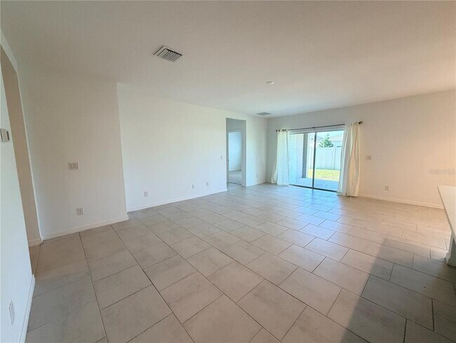 Building Photo - 4629 Bernard Blvd