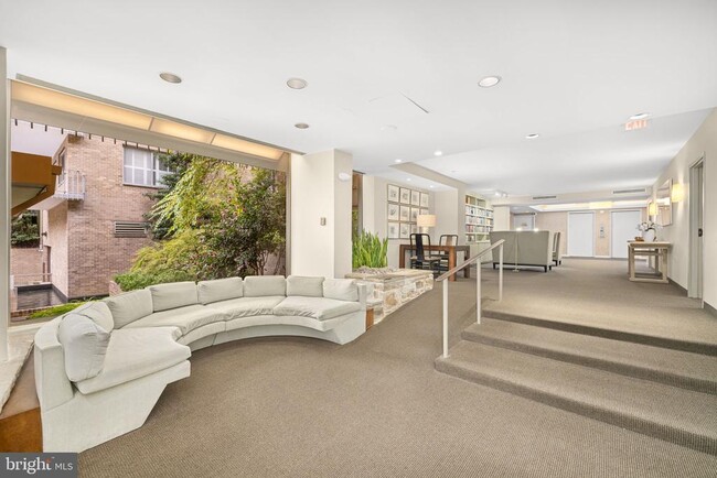 Building Photo - 4100 Cathedral Ave NW