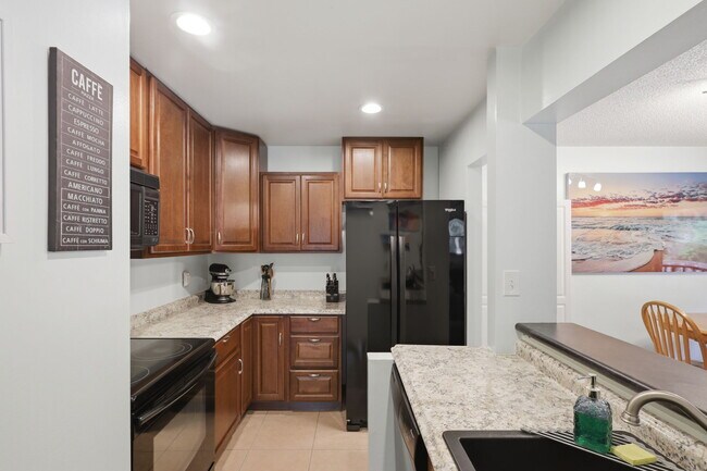 Building Photo - 140 Orchid Woods Ct