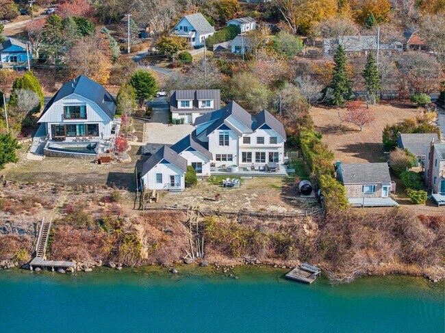 Building Photo - 131 S Edgemere St