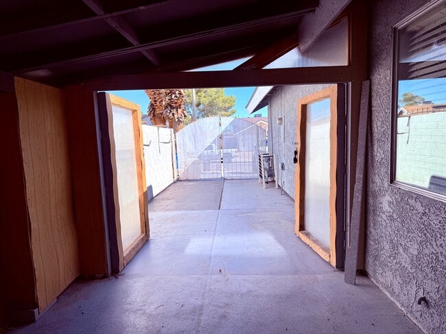 Building Photo - NO HOA!!!  Single Story Home with 4 Bedrooms - Remodeled! Beautiful Backyard! Extra Storage Space...