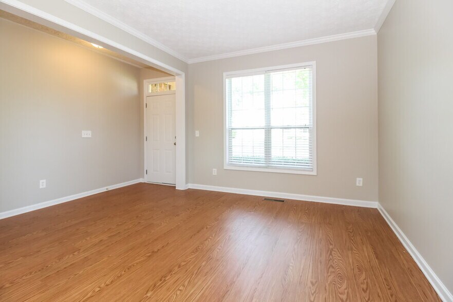 Building Photo - 317 Park Creek Ridge
