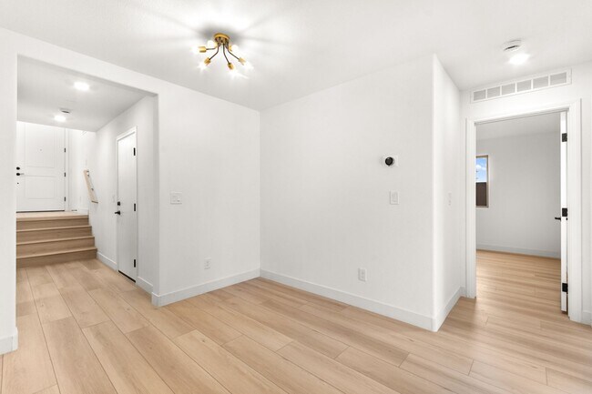 Building Photo - 5606 Spring Trellis St