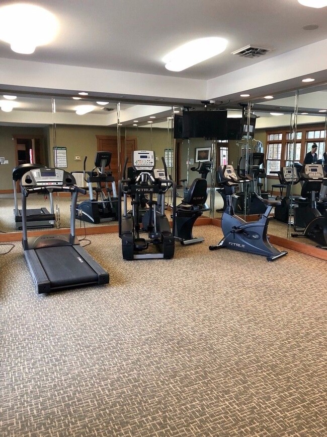 Building Photo - 1301 Harts Ridge Dr