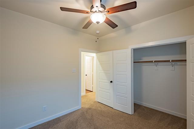Building Photo - 601 Blackland dr