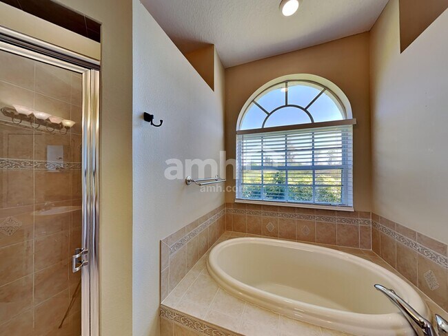 Building Photo - 8452 Fenholloway Ct