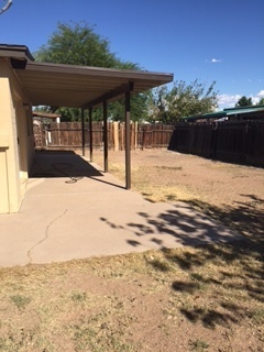 Building Photo - 4 Bedroom 2 Bathroom- Gilbert & Southern