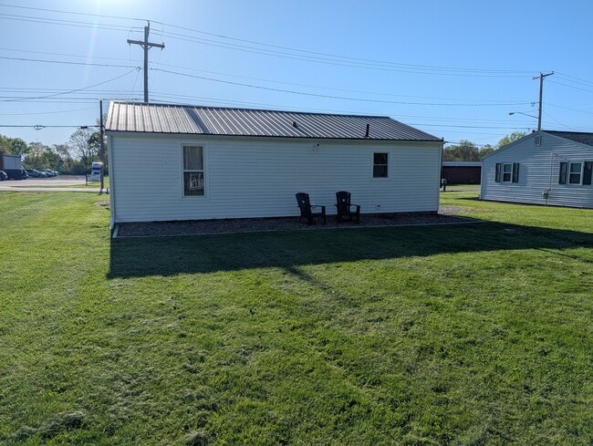 Building Photo - 1220 Jacobson Ave