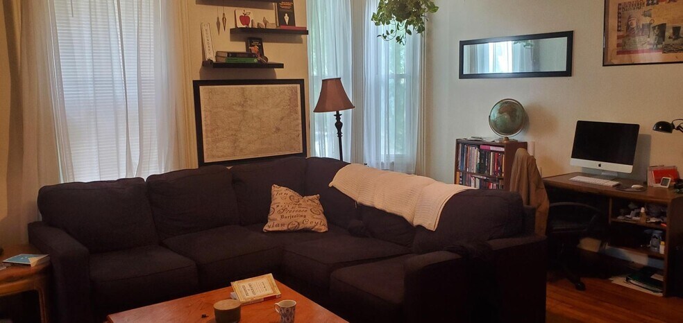 Building Photo - 14 N Huron St