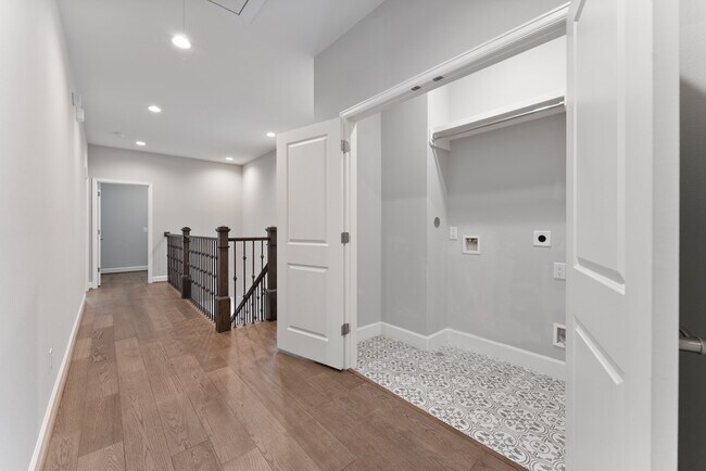 Building Photo - 114 Magnolia Grn St