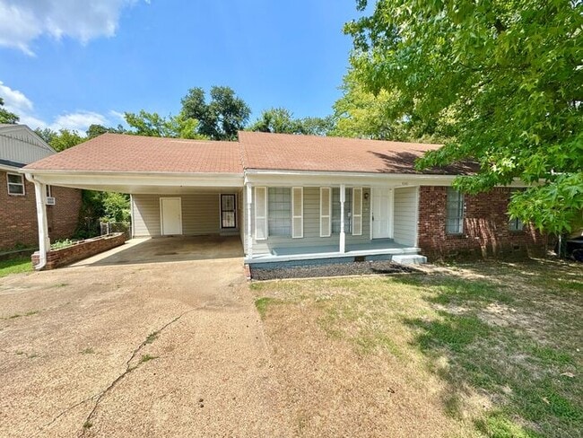 Primary Photo - 4140 Crain Rd