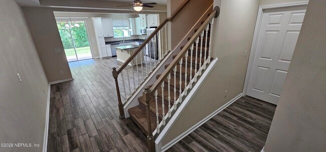 Building Photo - 221 Richmond Dr