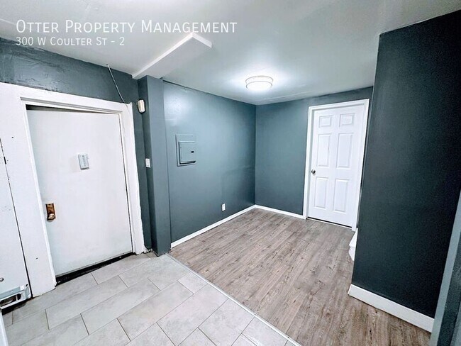 Building Photo - 300 W Coulter St