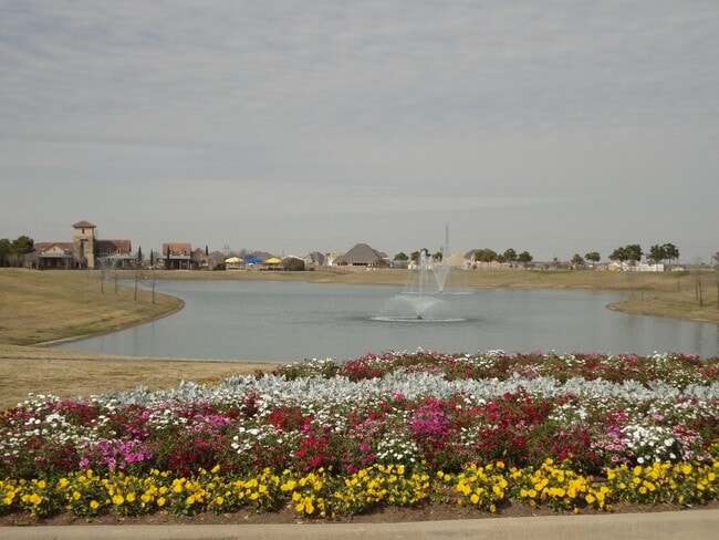 Building Photo - 24510 Avellino Ct