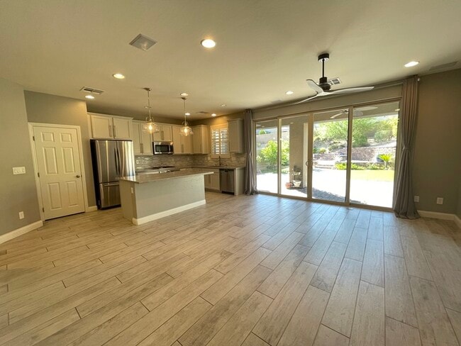 Building Photo - This property has been shown before and wi...