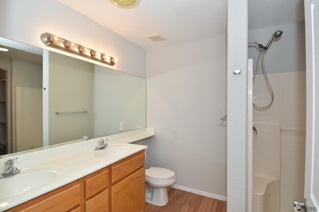 Building Photo - 9157 E 31st Ln